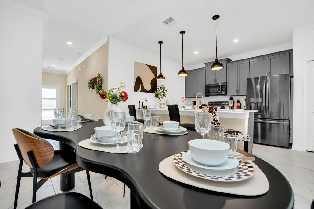 Brand New Storey Lake 5 Bedroom with Pool, Kissimmee, US