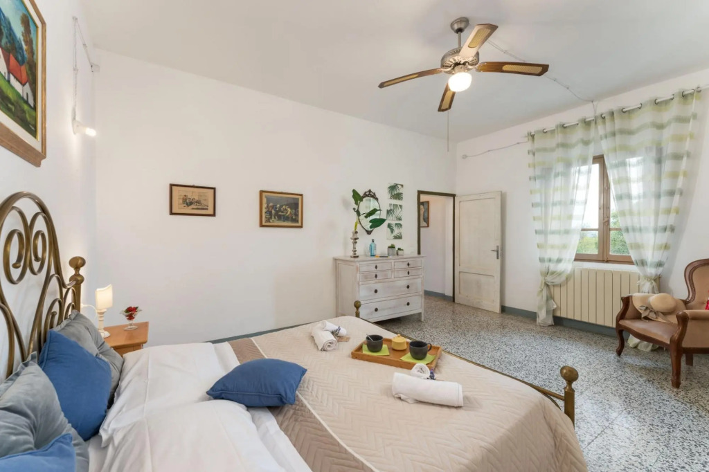Country house with swimming pool and spectacular view and pool open till Oct 31st-Tenuta La Macinaia