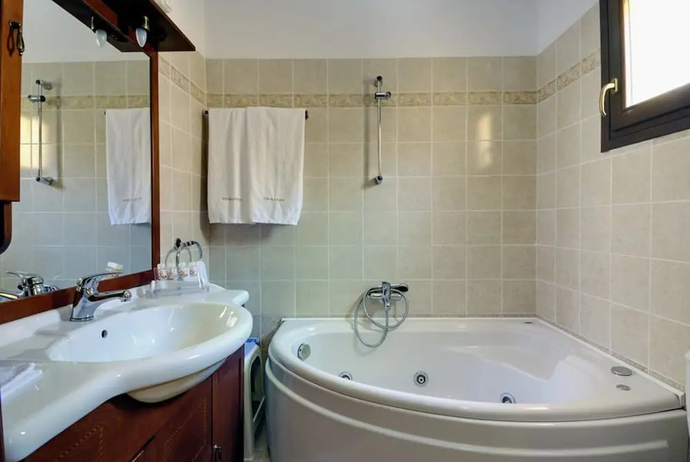 Enalion Hotel