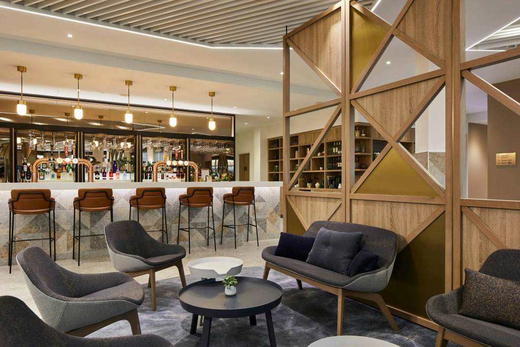 Courtyard by Marriott London City Airport