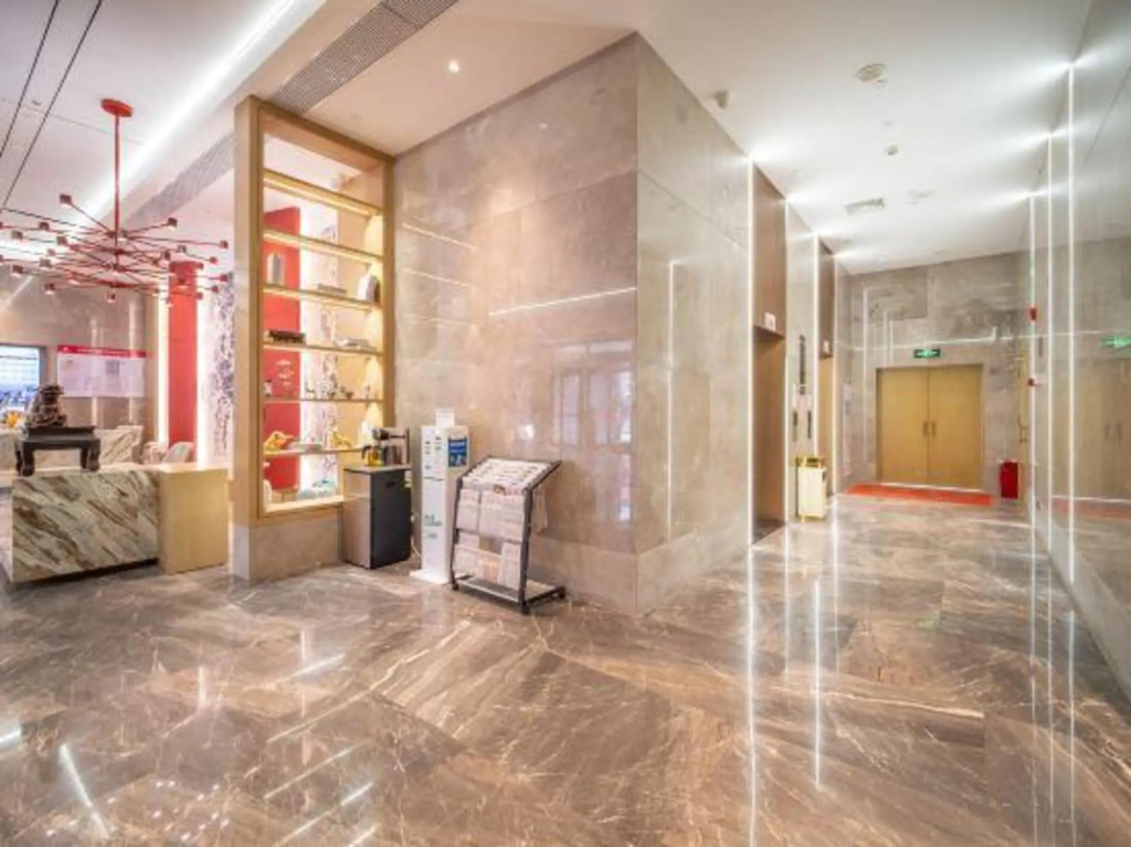 Youchi Hotel (Nanning Huqiu Subway Station)