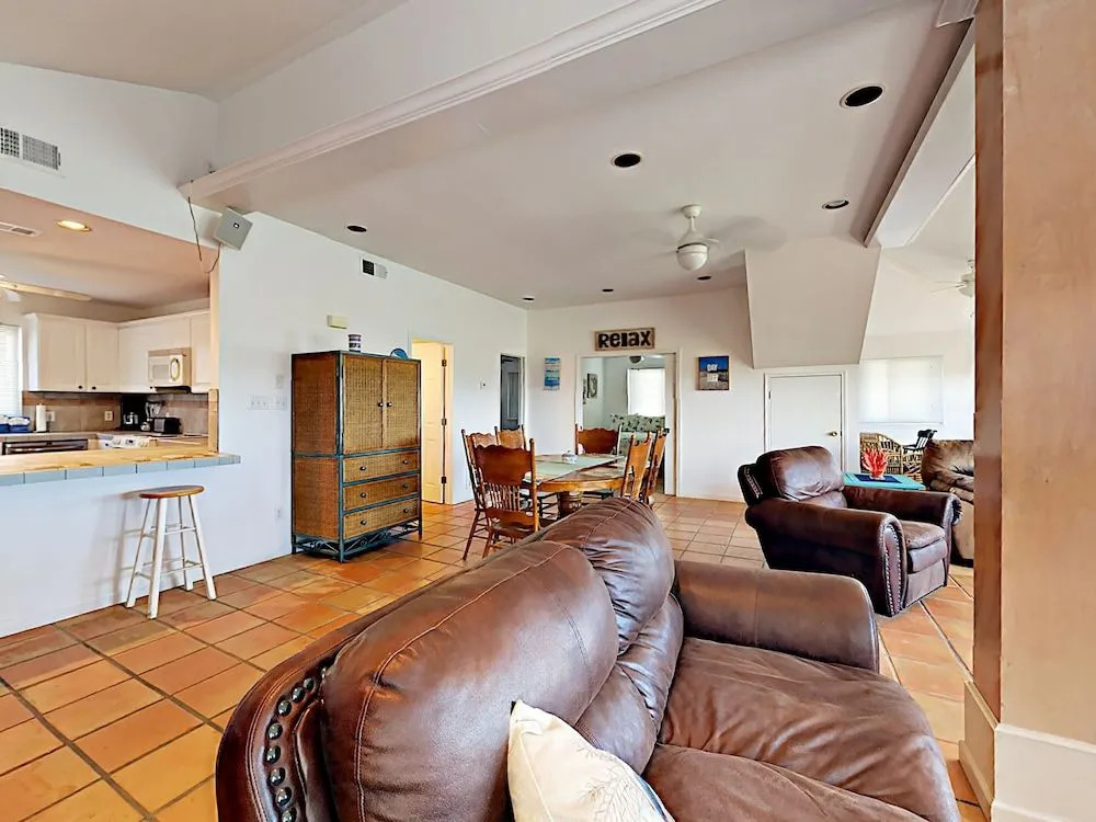 12 La Playa by RedAwning