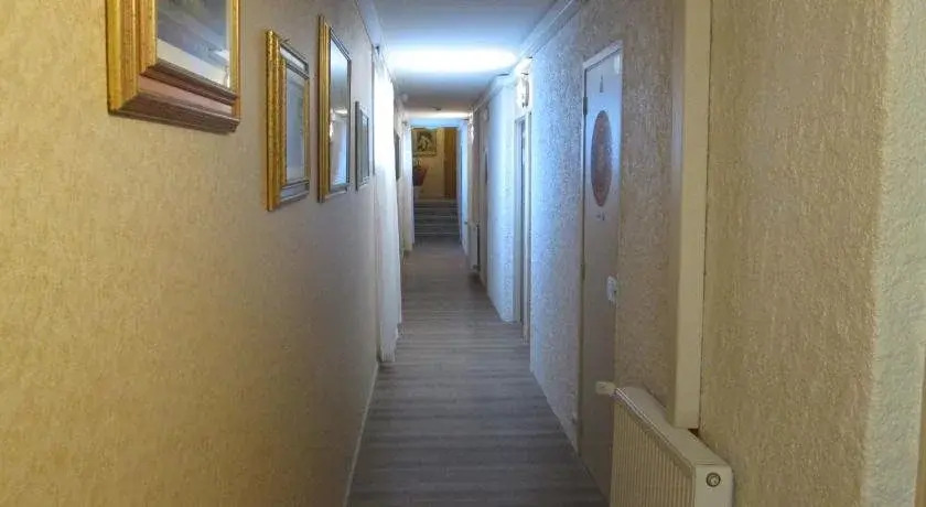 Logis Hotel Les Gravades Ussel