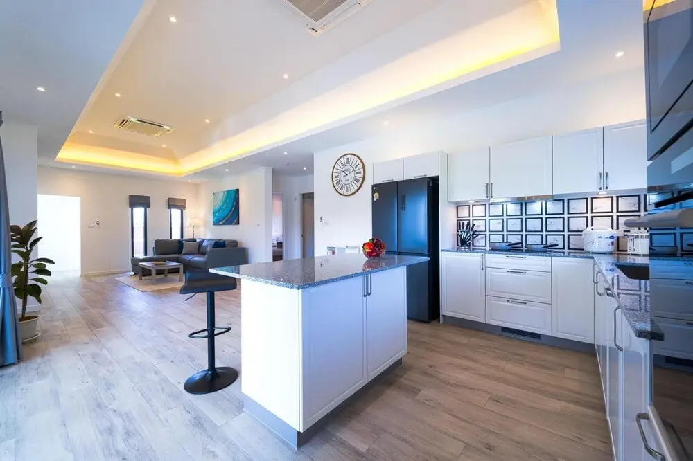 New Modern 3 Bedroom Villa - MB35