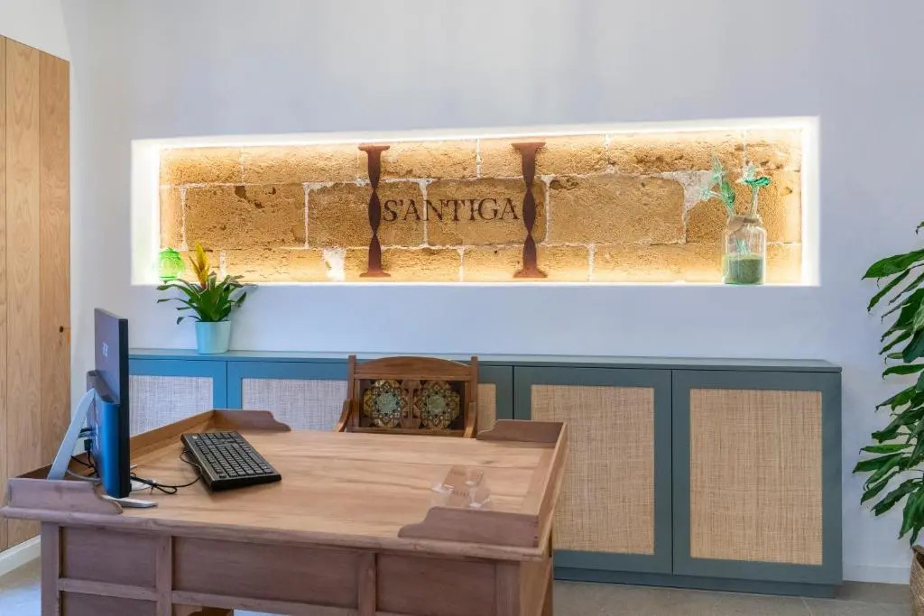 Hotel SAntiga Adults Only