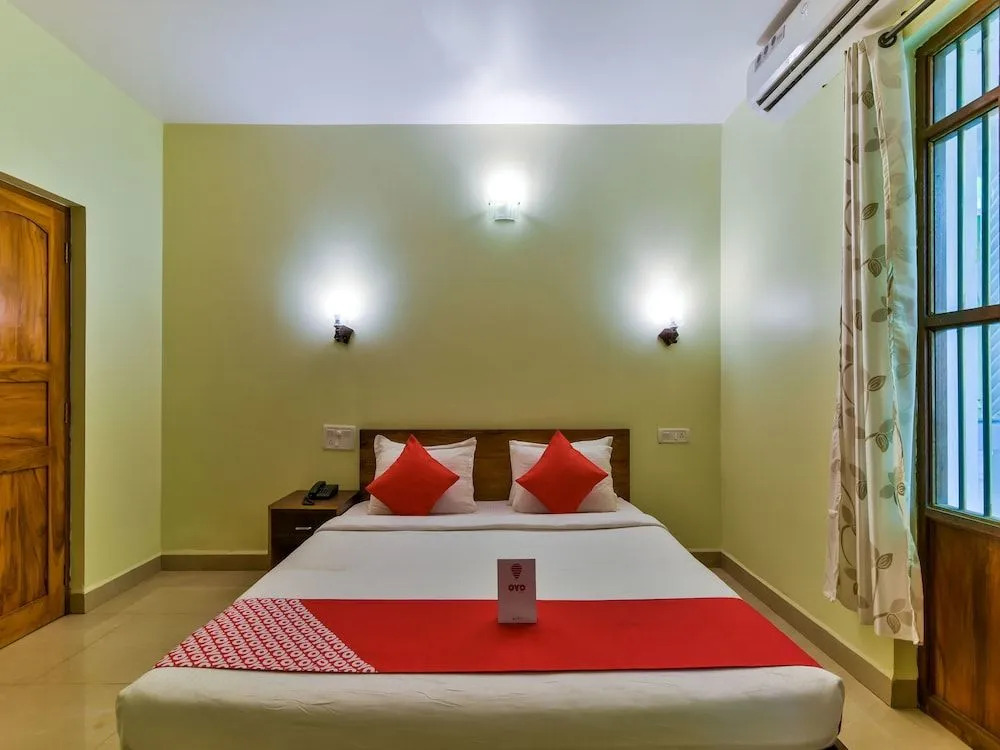 OYO 8050 Hotel Grotto Bay