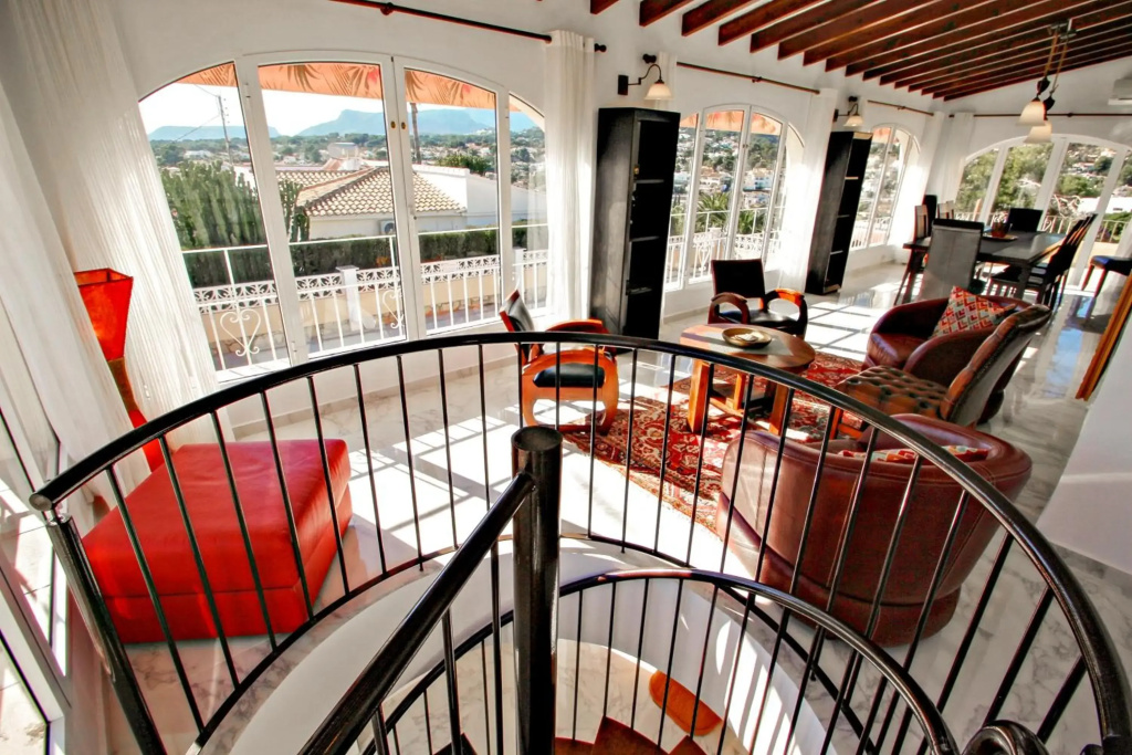 Samina - holiday home with stunning views and private pool in Benissa