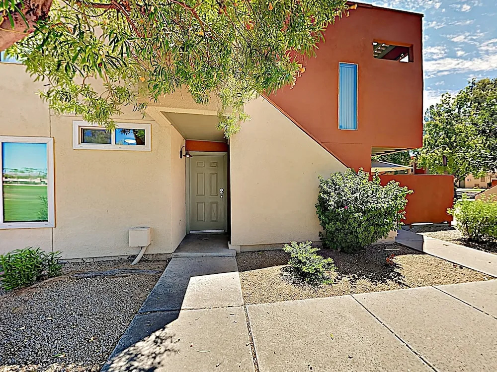 3600 Scottsdale - 2 Br Condo