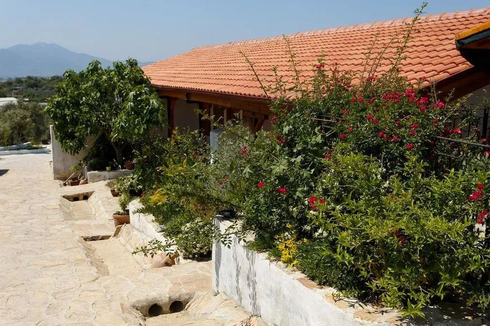 Ionia Guest House