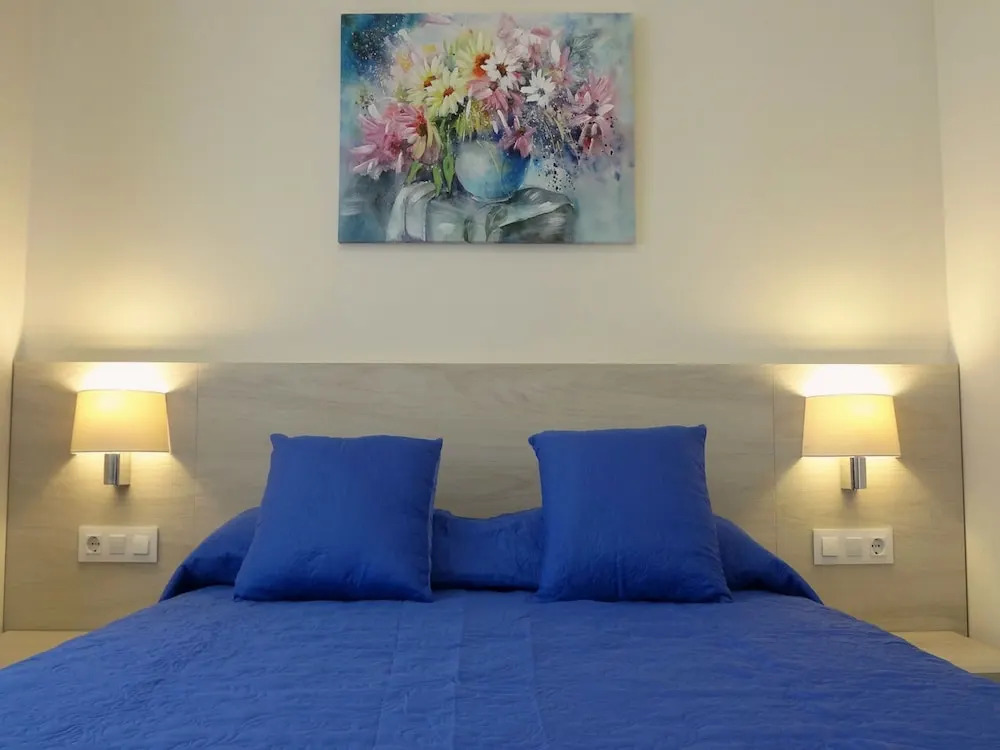 Modern Apartment in Roses Near Beach