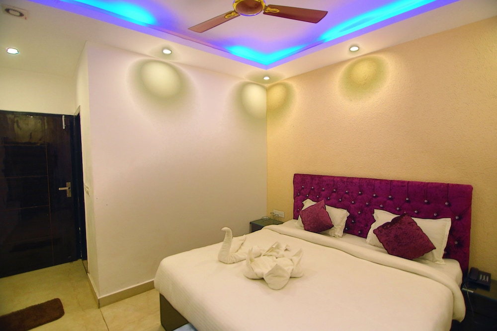 Hotel Gharonda