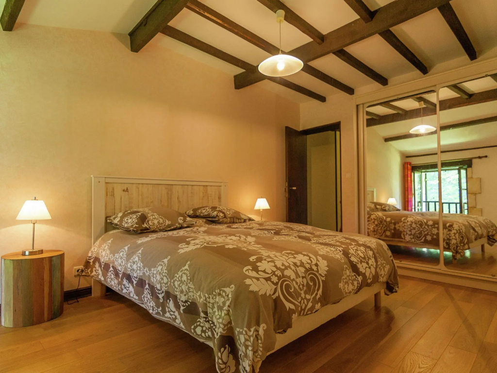 Large farmhouse with private garden