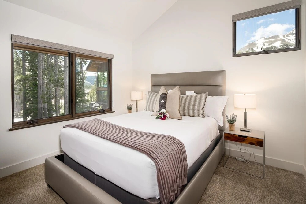 8 Alpine Bend 3 Bedroom Home by Moonlight Basin Lodging