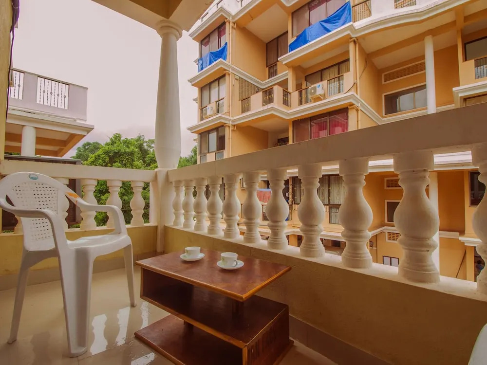 OYO 15536 HOME Elegant 2BHK Mapusa