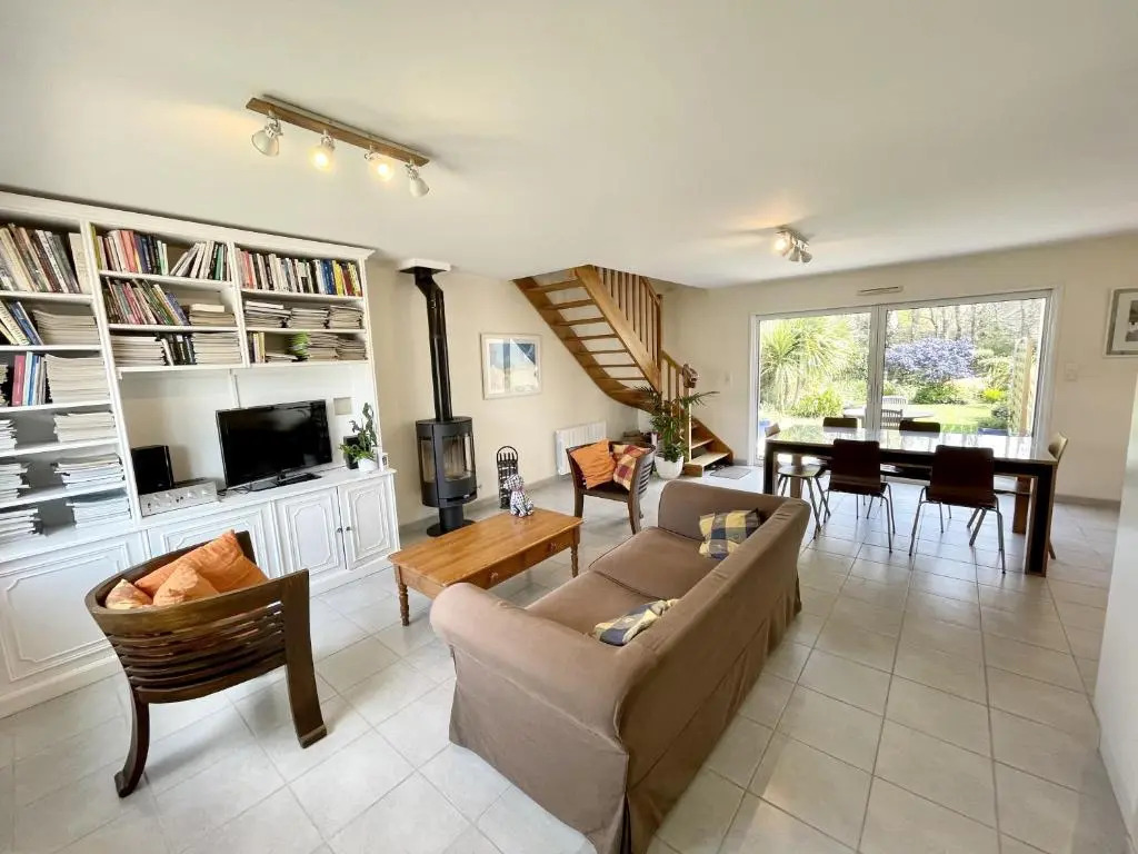 Jolie maison moderne – À 200m du port de Lomener