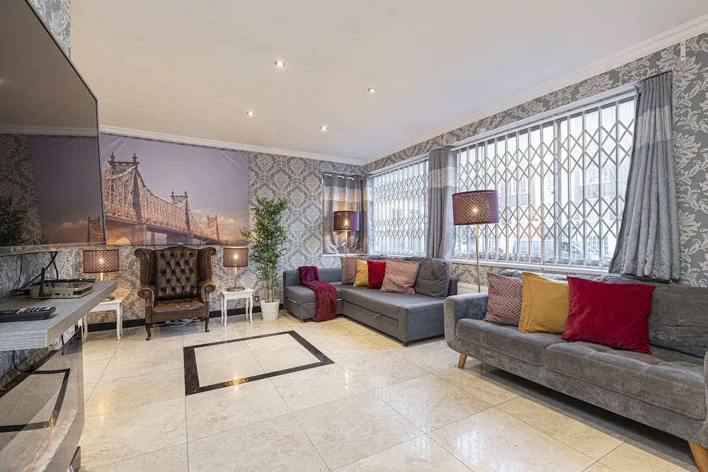Spacious House With Terrace Near Hyde Park & Oxford St
