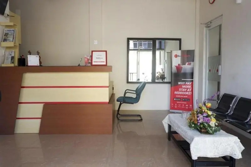 RedDoorz near Akademi Kepolisian Semarang