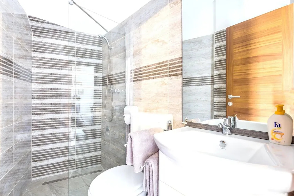 Villa With 3 Bedrooms in Bakar, With Wonderful sea View, Private Pool,