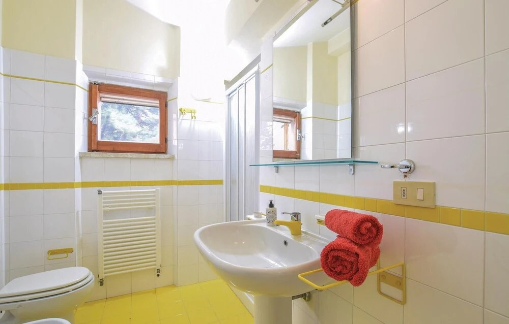 Stunning Home In Pesaro -Pu- With Wifi