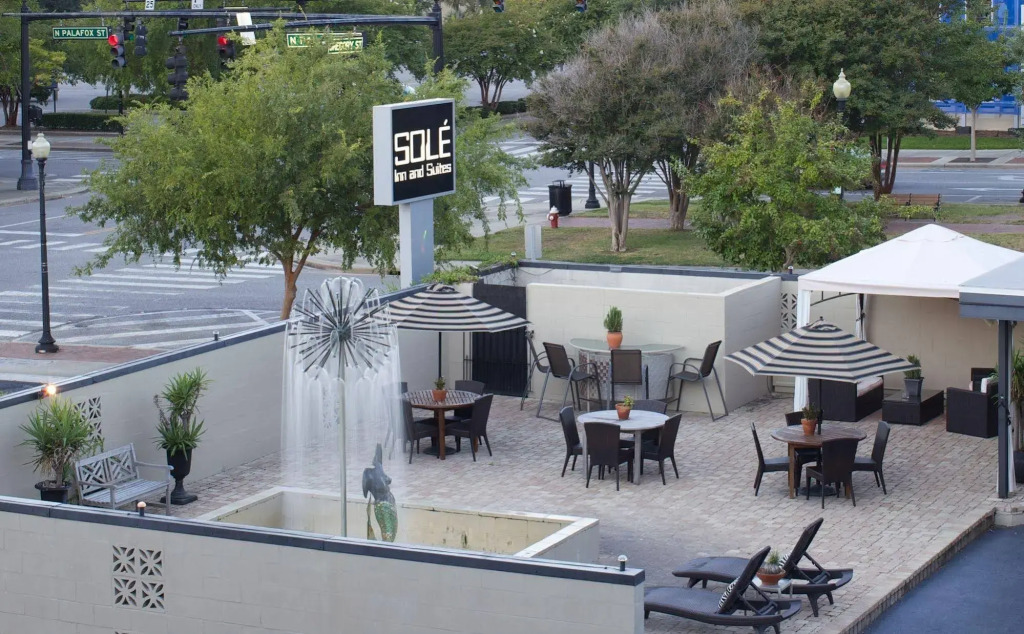 Sole Inn and Suites