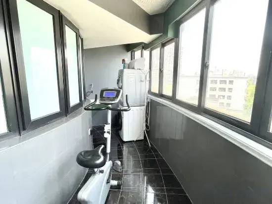 Shanghai Shikumen culture homestay (Zhengtong Road store)