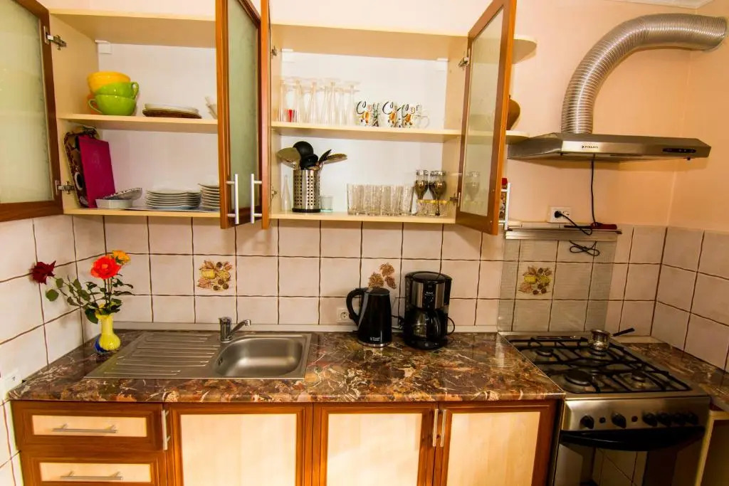 High-end 3BR Apartment - Private Garden, Terrace & BBQ