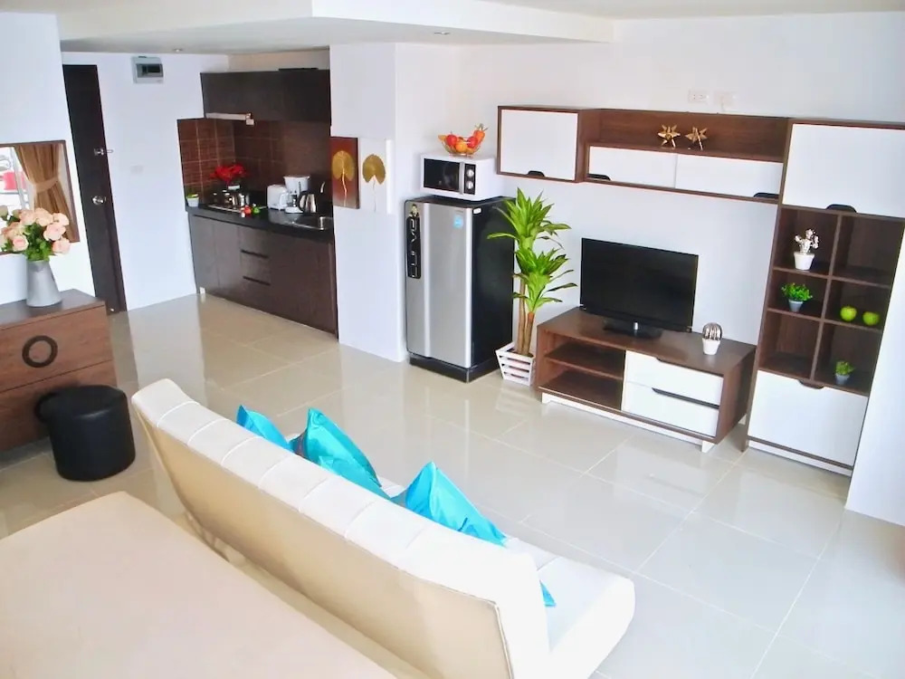 Bayshore Patong Studio