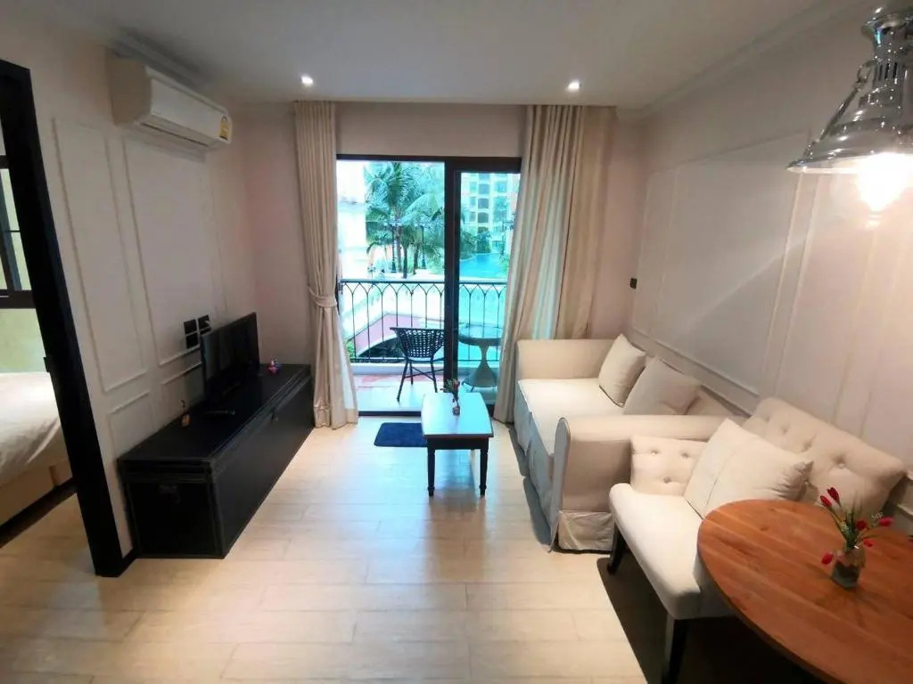 Venetian Signature Condo by Immy