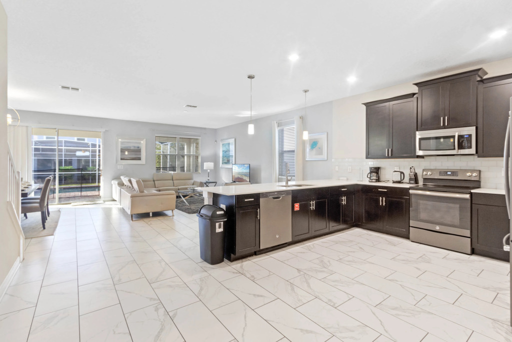 8942TW Champions Gate 8 Bedroom 5 Bathroom