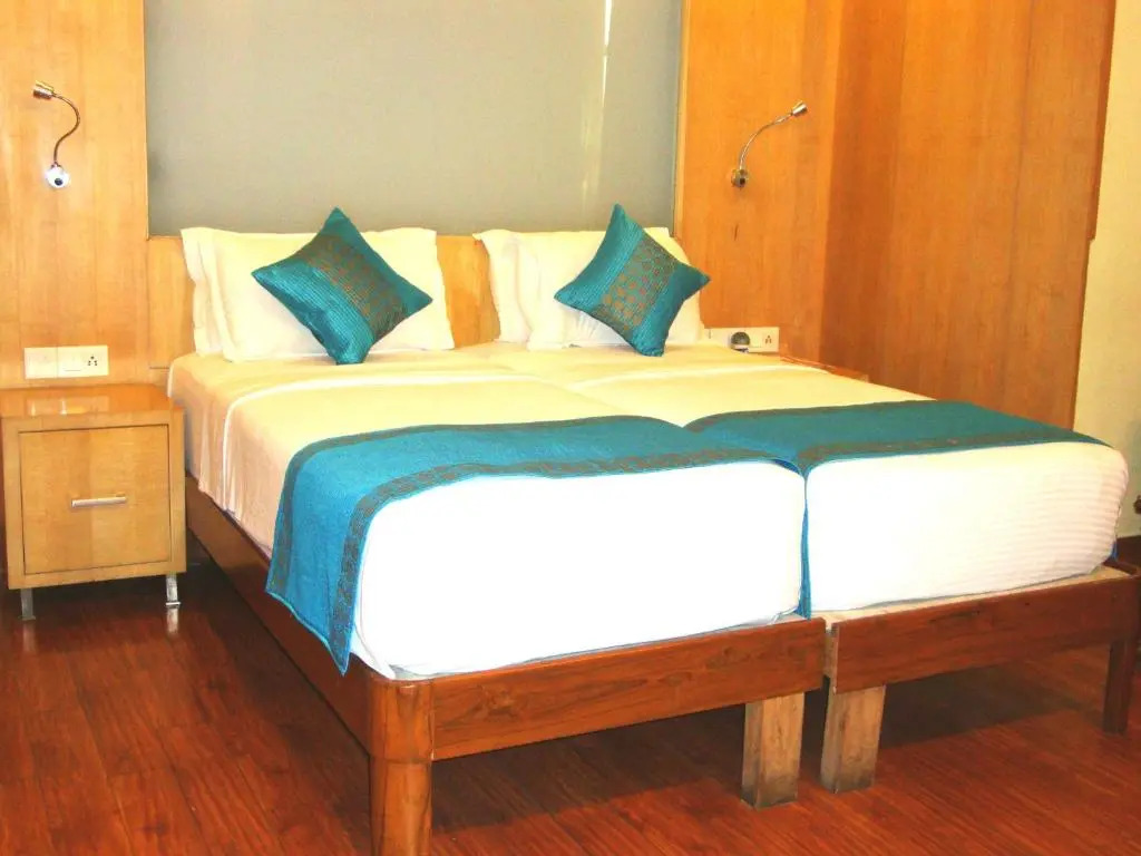 Hotel Emarald