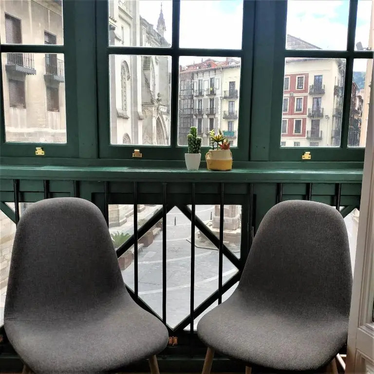 Roquefer Bilbao by gaiarooms