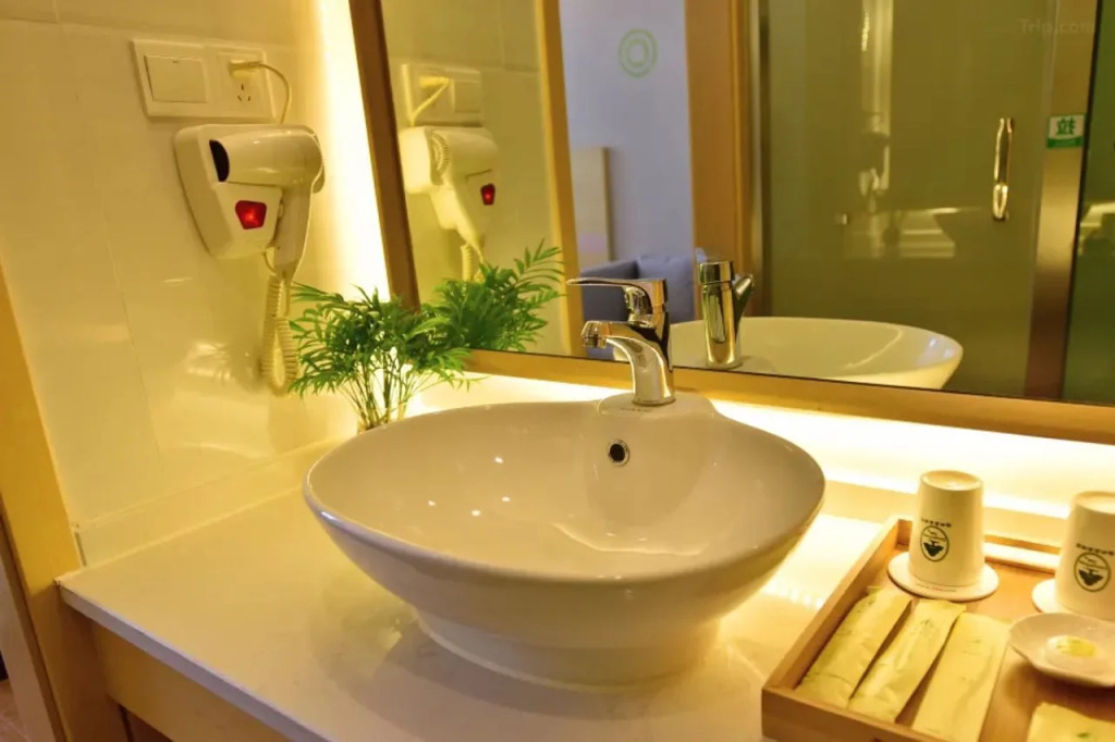 GreenTree Inn Shanghai Hongqiao Transportation Hub National Convention And Exhibition Center Huaxian