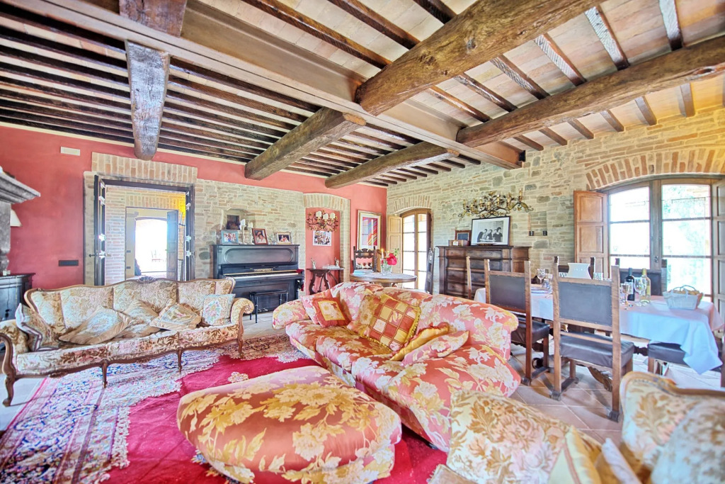 Villa Assisi by PosarelliVillas