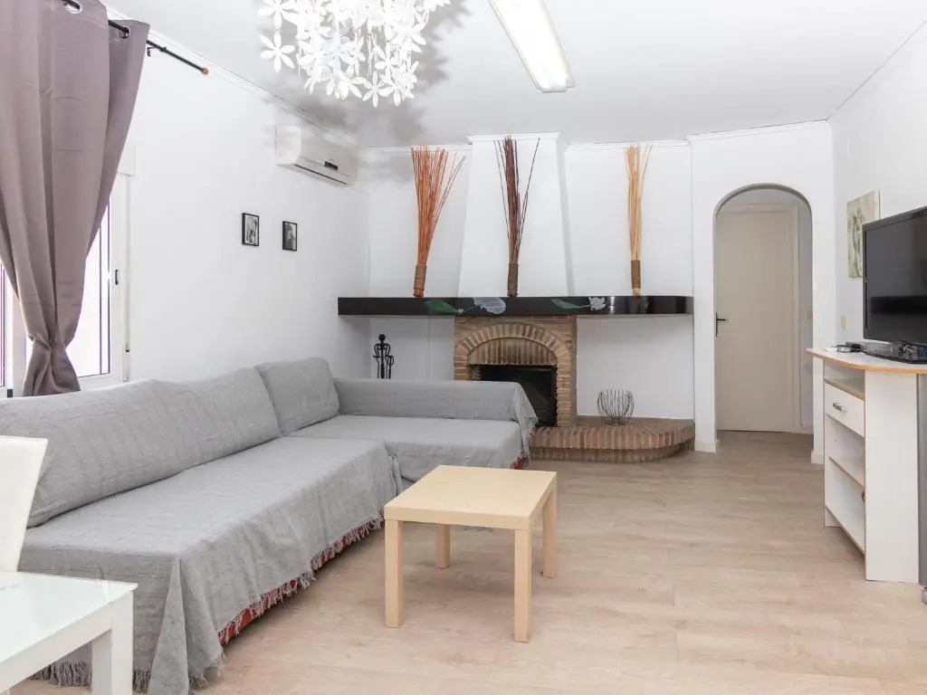 Villa 2 hab cerca piscina toboganes. wifi gratis