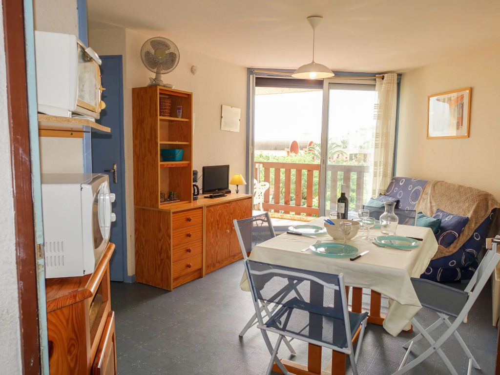 Apartment Gruissan Plage by Interhome