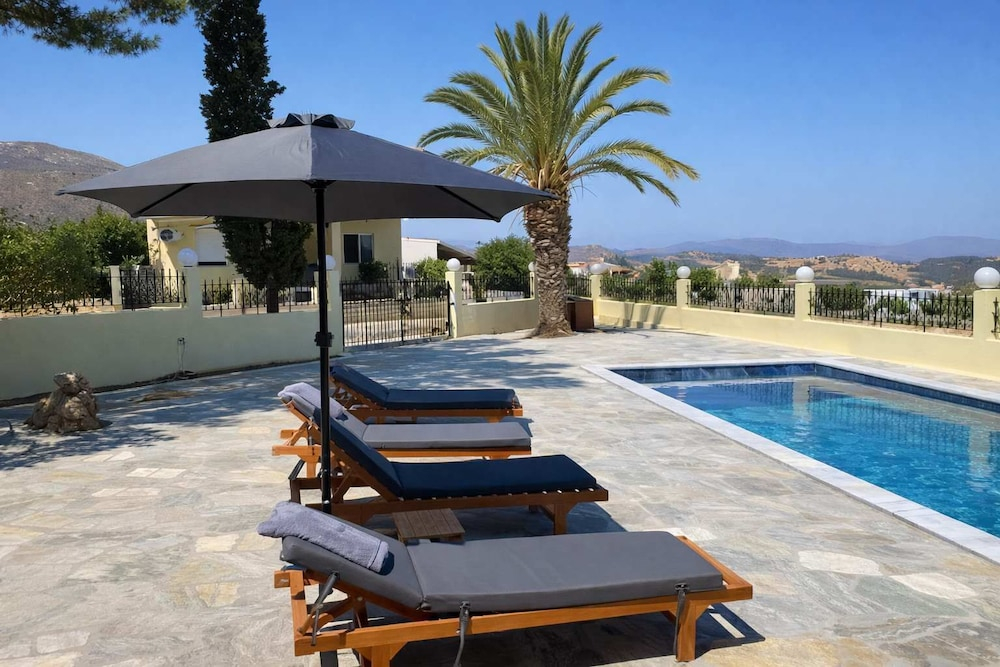 Creta Leisure Escape Private Pool Garden Oasis