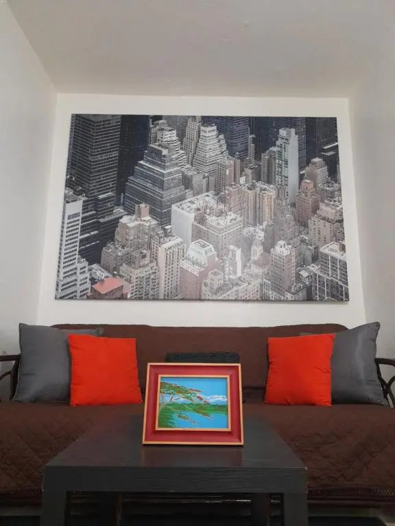 Cozy apartment across the San Juan airport
