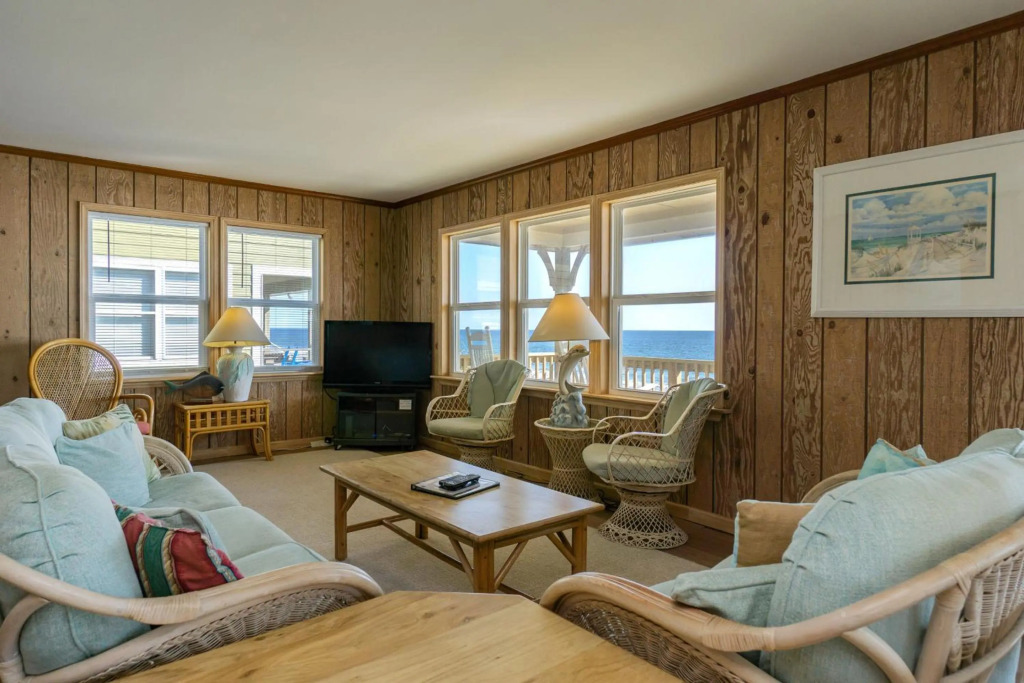 Yorkshire by Oak Island Accommodations