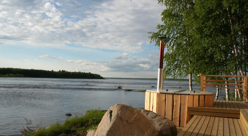 Kukkolankoski Resort - Vierastalot