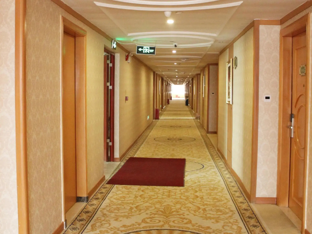 Vienna Hotel Banxuegang Road