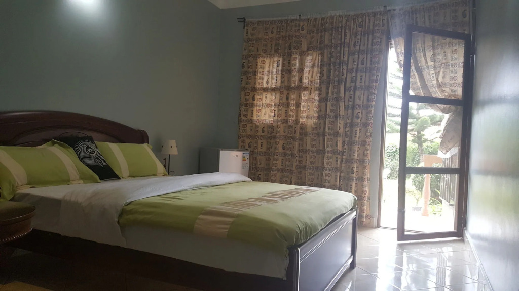 Phenicia Motel
