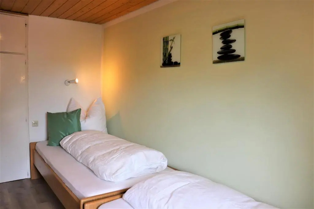 Wohnung #5 mit Balkon - zentrale dennoch ruhige Lage mit Terrasse - Stadtbus vor der Tür!