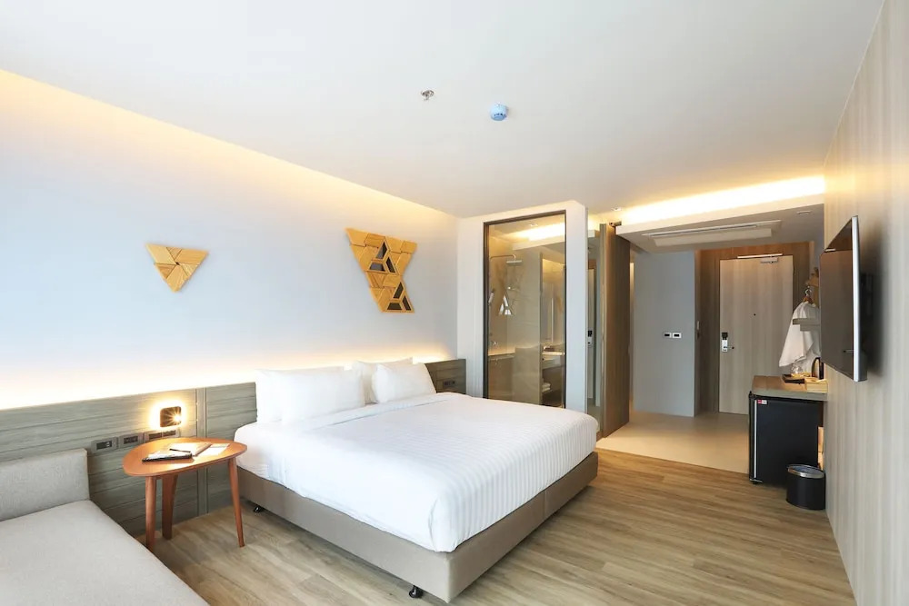 The Signature Hotel Airport
