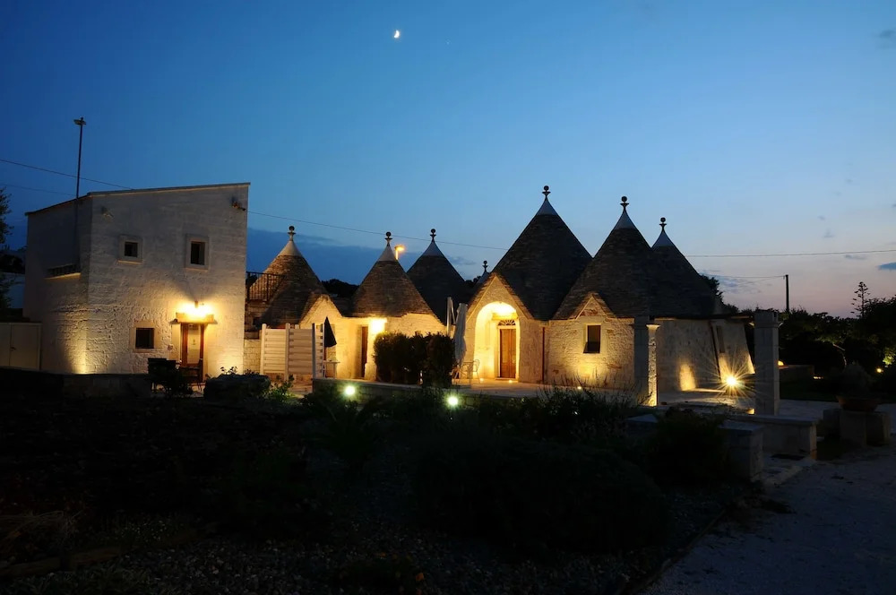 Micele Holiday Houses