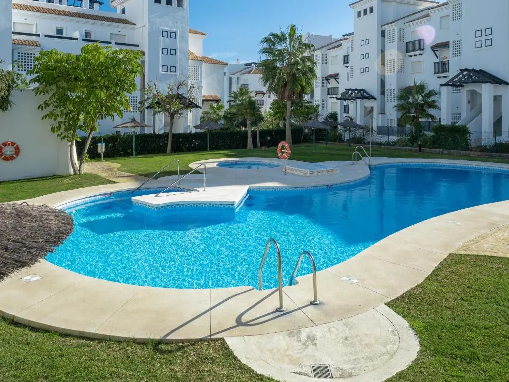 2044-groundfloor Huge Terrace and Pools
