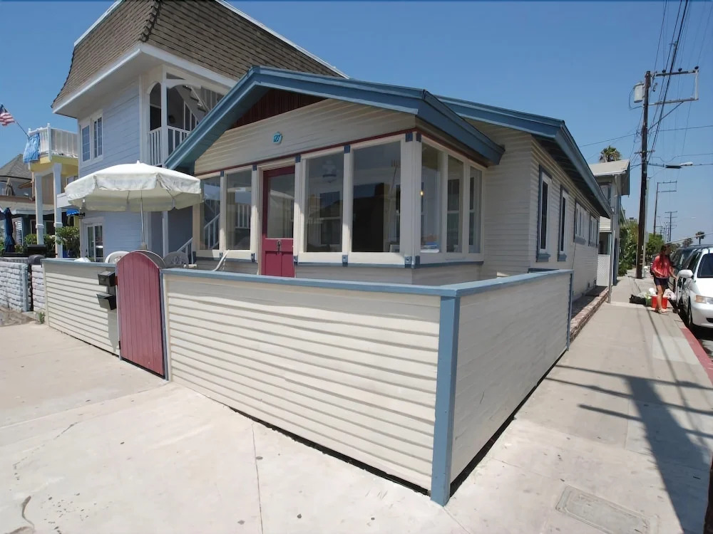 127 30th St Zie 2 Bedroom Home