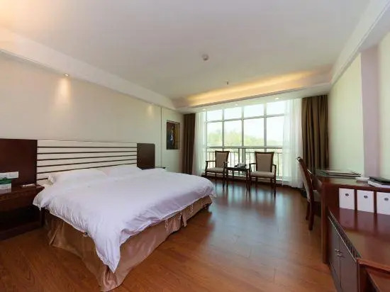 Herun Holiday Hotel