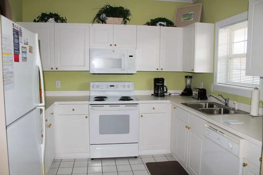 633 Cypress Bend