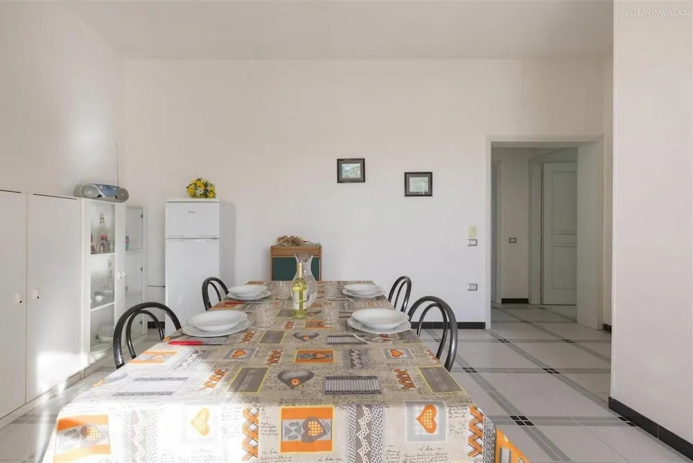 1075 Villa Castiglione