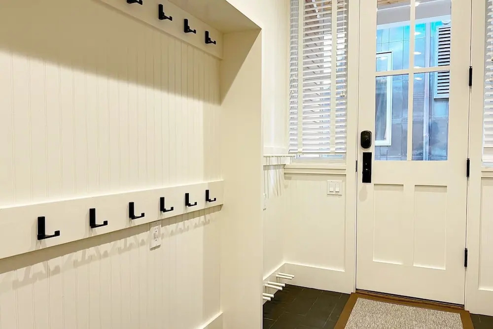 425 Depot Ave 5 Bedroom Home by RedAwning
